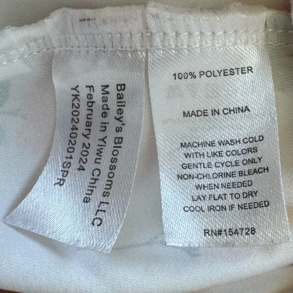 Charming Floral Ruffle Bodysuit - Picture 4 of 4